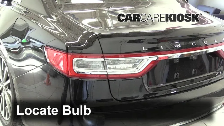 2017 Lincoln Continental Select 3.7L V6 Éclairage Feux de marche arrière (remplacer une ampoule)